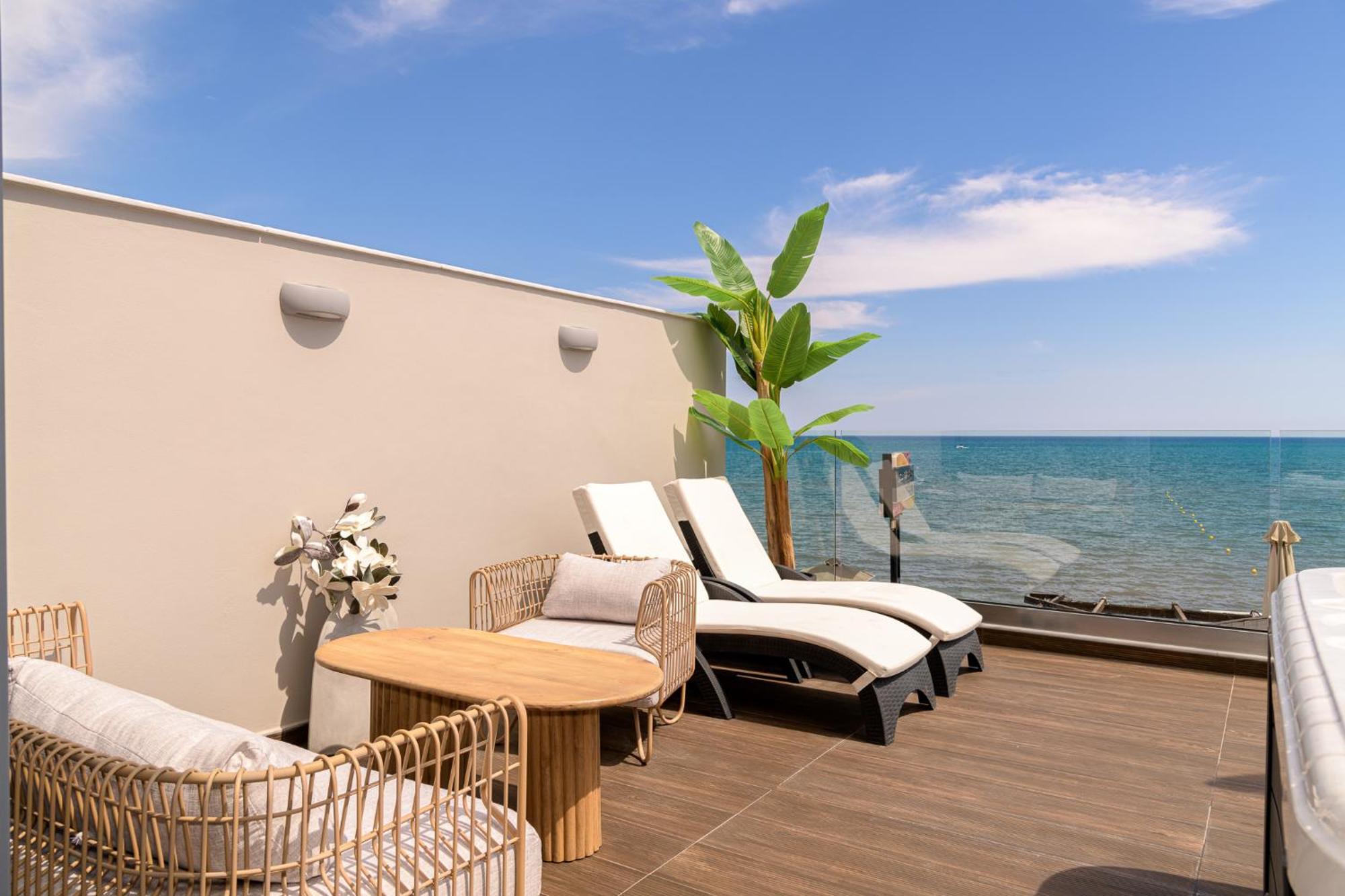 Pearl Luxury Living Apartment Laganas Exterior photo