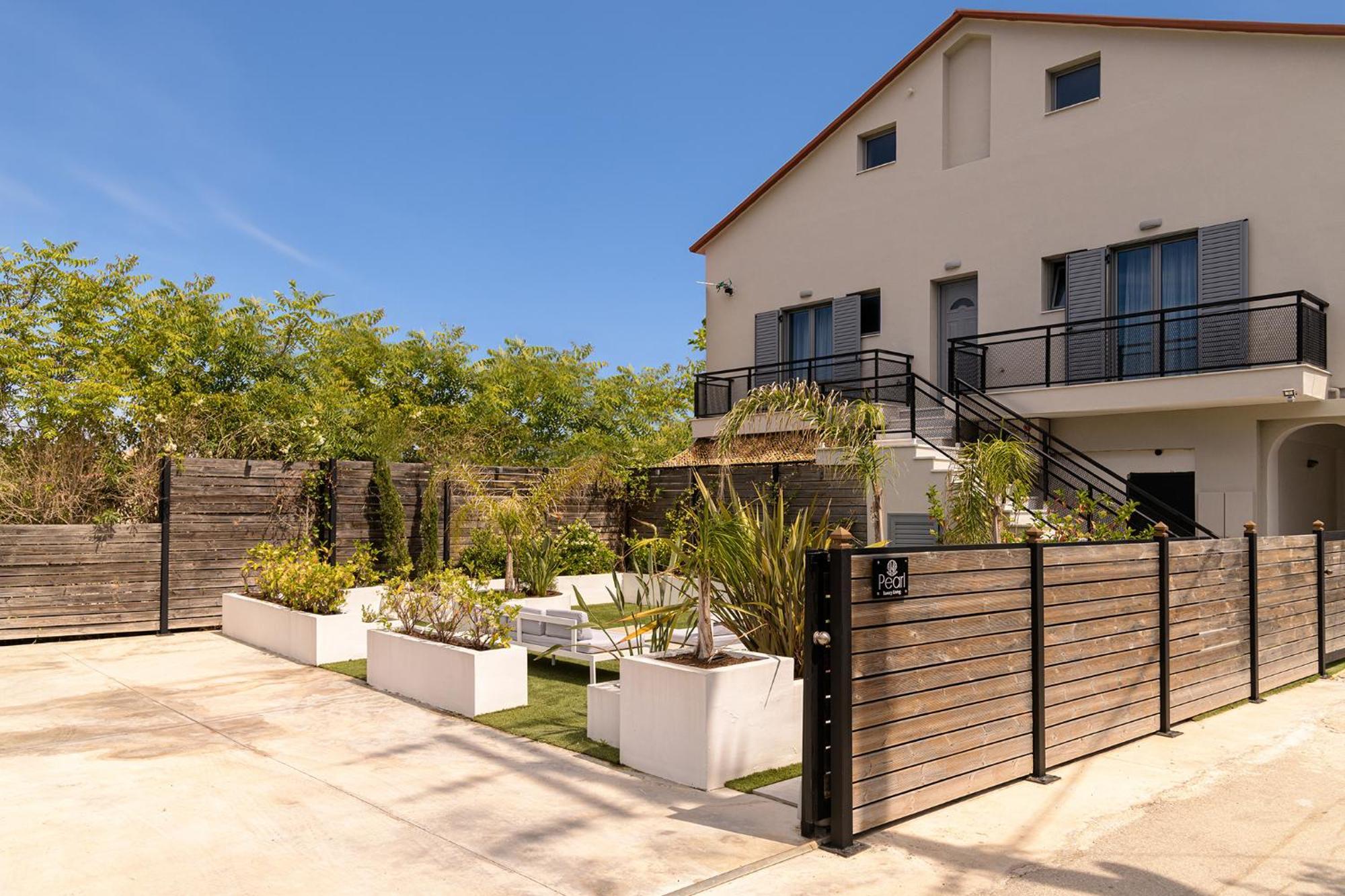 Pearl Luxury Living Apartment Laganas Exterior photo